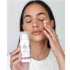 elta MD Skincare- UV Clear Broad Spectrum SPF 46- Tinted - Imagen 2