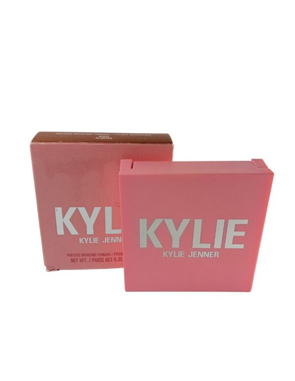 KYLIE- Pressed Bronzing Powder 600 Almond